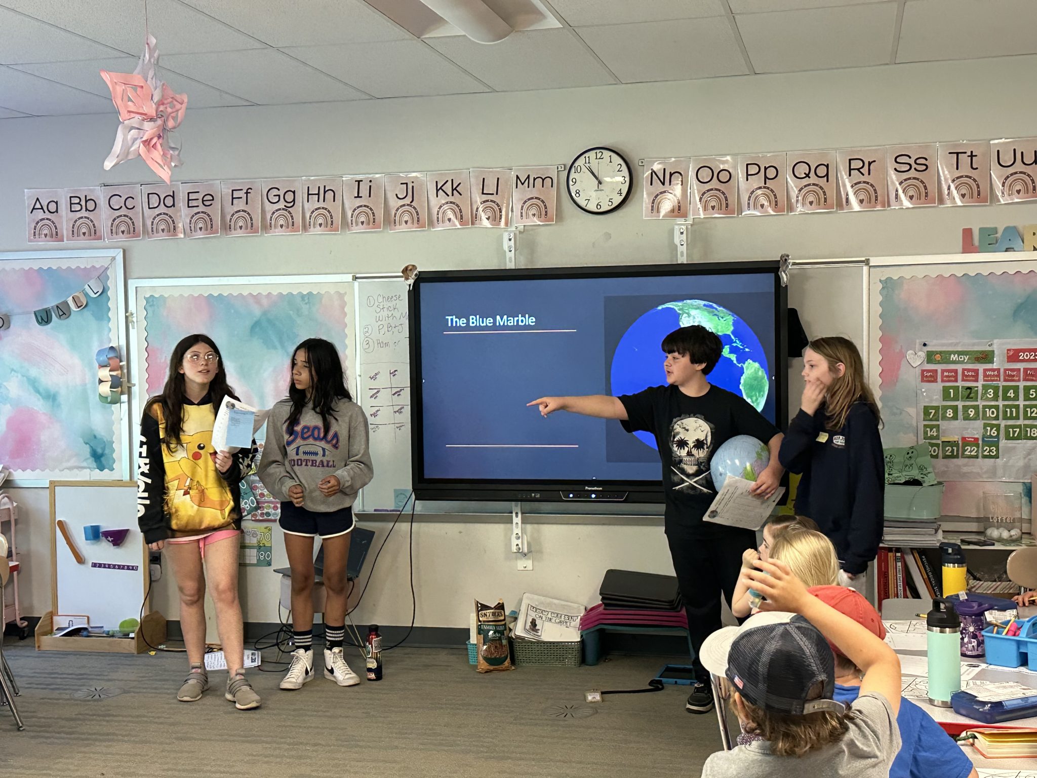 Middle School Students Teaching Elementary Selinsgrove Area School