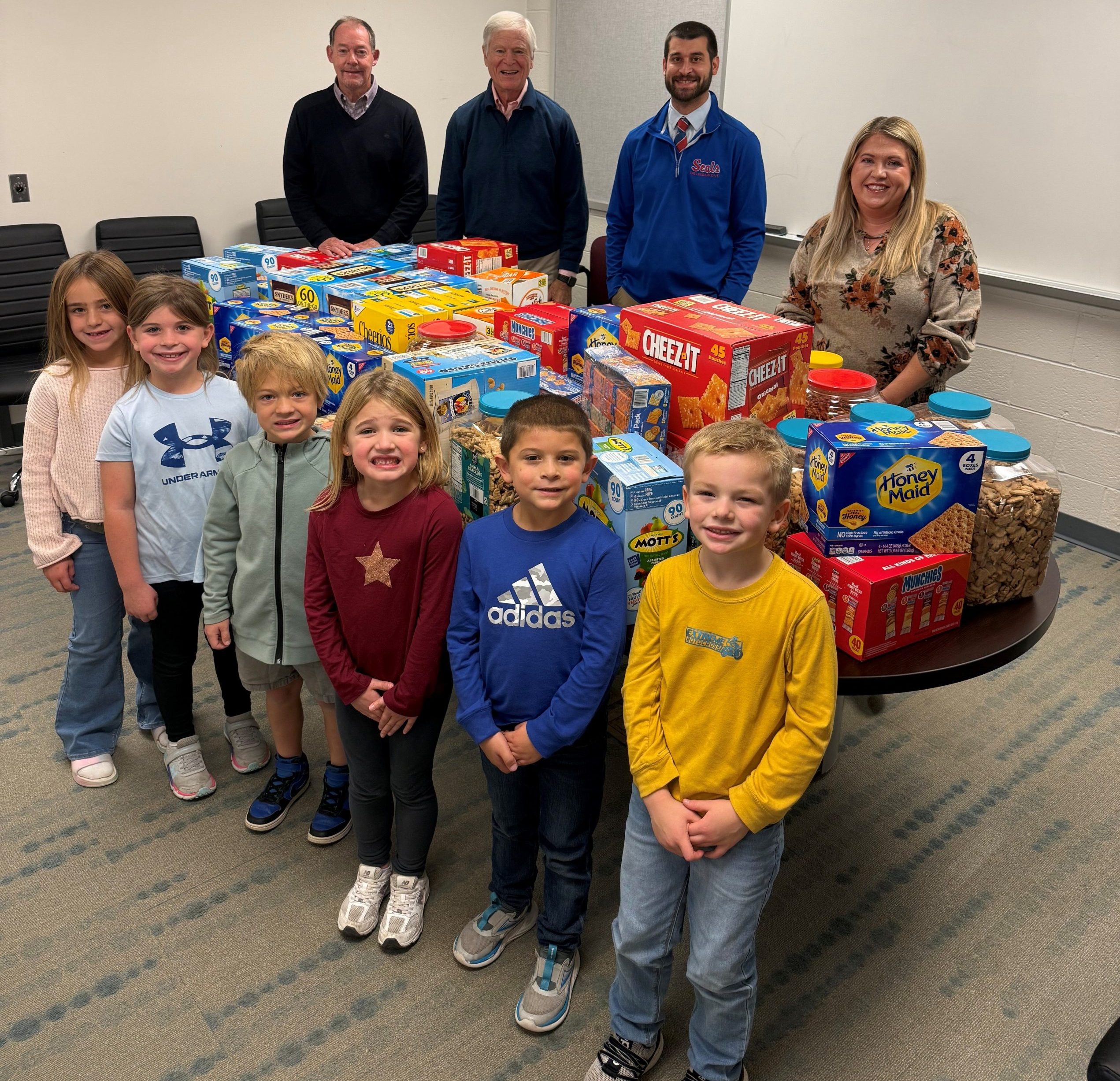 The Selinsgrove Rotary Club donated snacks to the Elementary School.  Thank you for your generosity.
